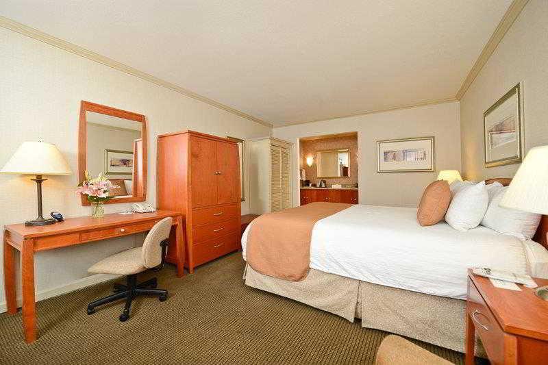 Hotel Surestay By Western 2*