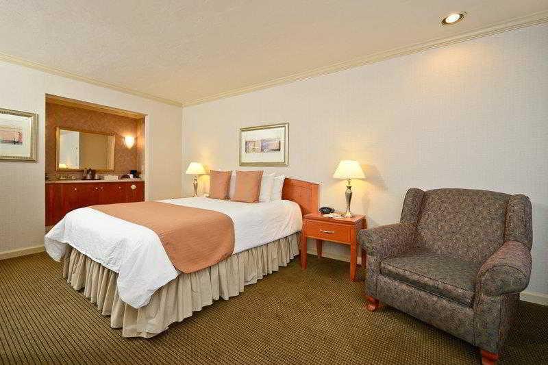 Hotel Surestay By Western 2*