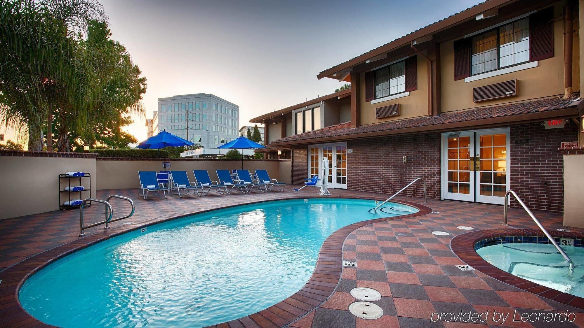 Hotel Surestay By Western
